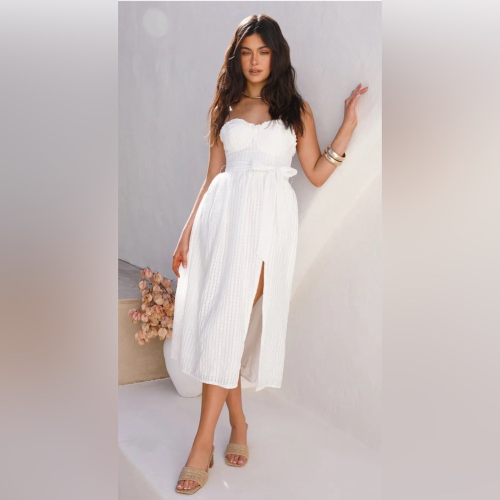 Hello Molly White Strapless Dress